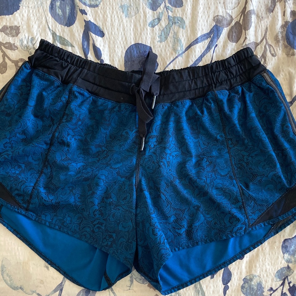 Lululemon Athletica Blue Floral Athletic Shorts